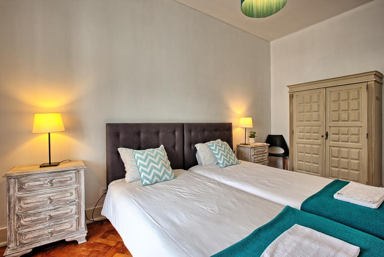 Sao Pedro 30 Guests Apartment リスボン エクステリア 写真