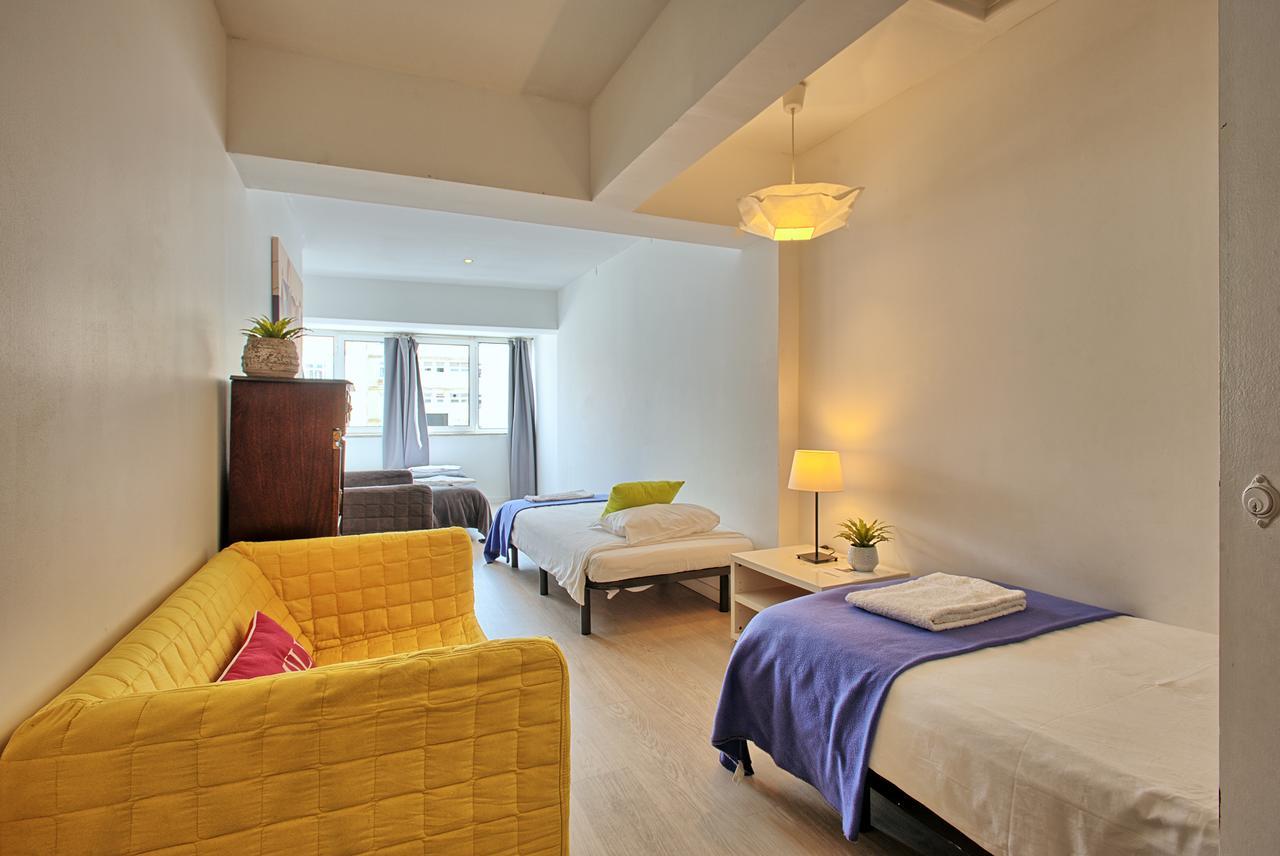 Sao Pedro 30 Guests Apartment リスボン エクステリア 写真
