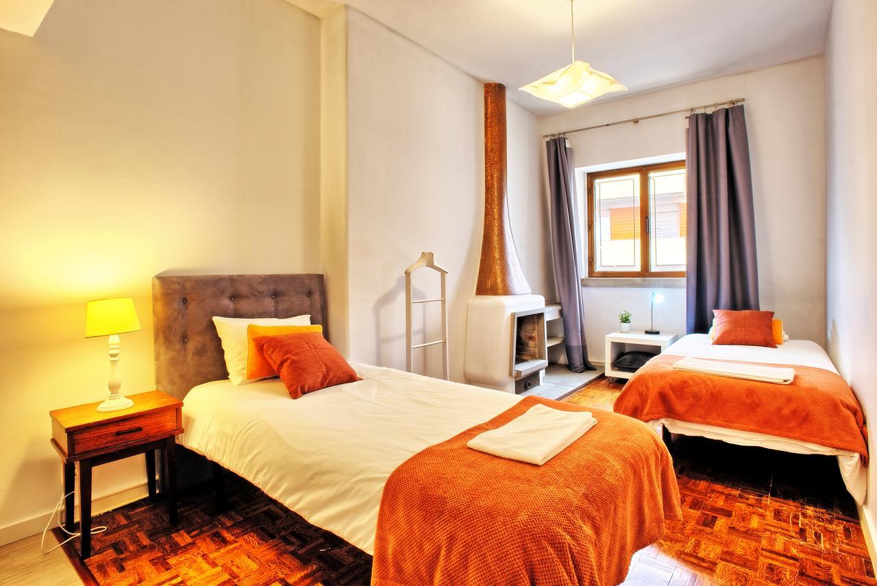Sao Pedro 30 Guests Apartment リスボン エクステリア 写真